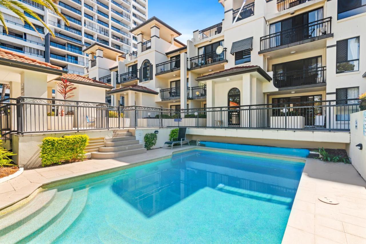 Island Beach Resort Gold Coast Bagian luar foto