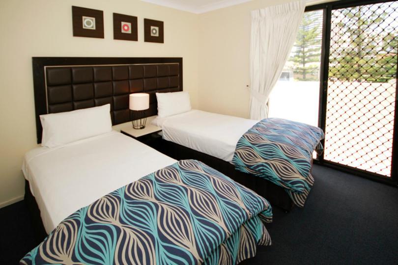 Island Beach Resort Gold Coast Bagian luar foto