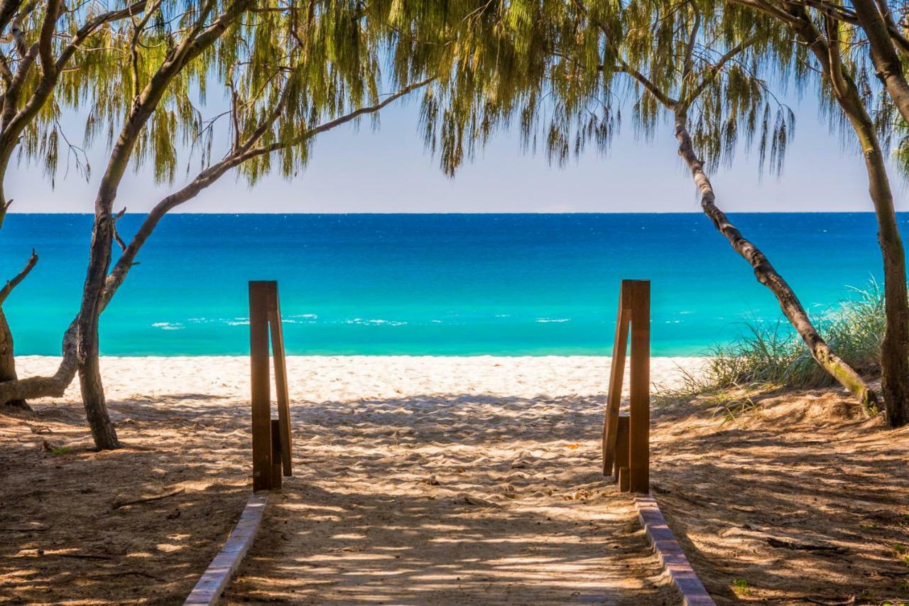 Island Beach Resort Gold Coast Bagian luar foto